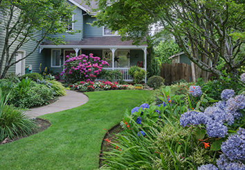 Complete Landscaping Services Commerce MI | Squeals Landscaping - landscaping-flowers